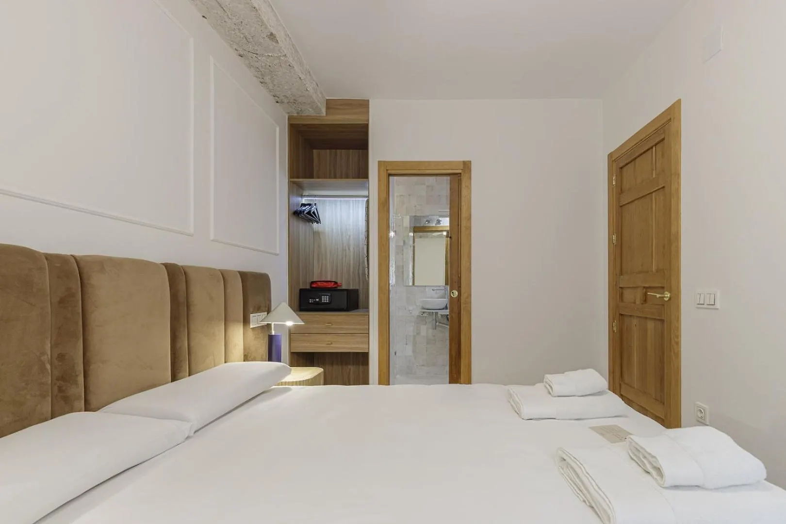 Plaza Victoria Apartments Malaga Spain